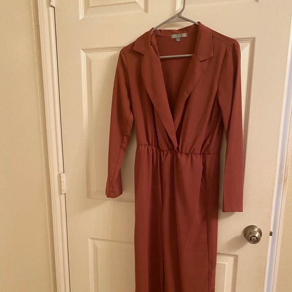 Dark Blush Collared Jumpsuit - Picture 2 of 3